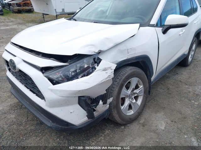 2T3B1RFV8KC021448 Toyota RAV4 LE