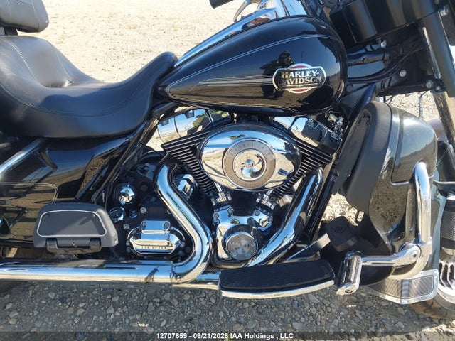 2011 Harley-davidson Flhtcu მანქანა იყიდება აუქციონზე, vin: 5HD1FC4A6BB605002, აუქციონის ნომერი: 12707659