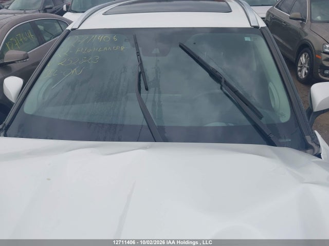 Toyota Highlander 2022 5TDFZRBH3NS252823 Image 17