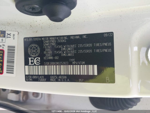 Toyota Highlander 2022 5TDFZRBH3NS252823 Image 9