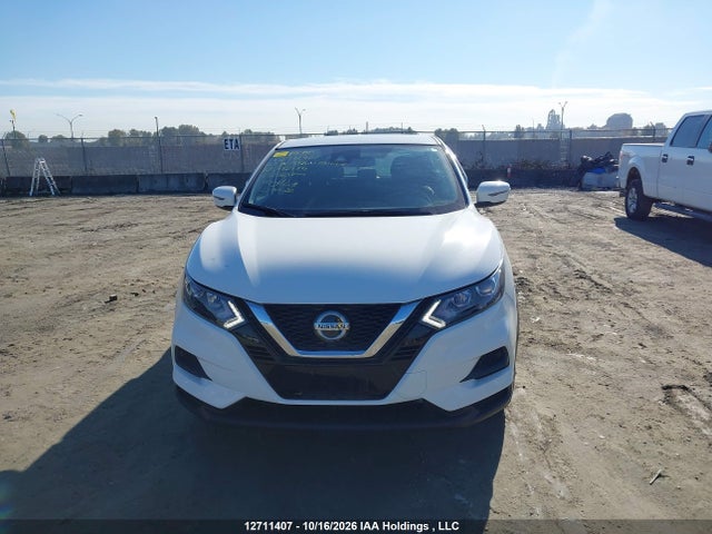 JN1BJ1AV8MW312174 Nissan Qashqai S