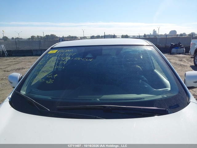 JN1BJ1AV8MW312174 Nissan Qashqai S