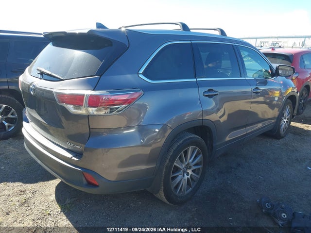 Toyota Highlander 2016 5TDJKRFH3GS288605 Image 4
