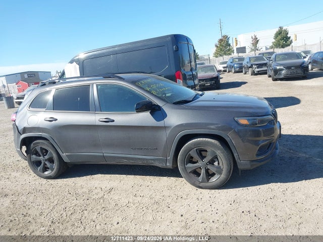 2022 Jeep Cherokee Latitude Lux მანქანა იყიდება აუქციონზე, vin: 1C4PJMMX6ND515336, აუქციონის ნომერი: 12711423