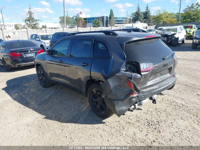 2022 Jeep Cherokee Latitude Lux მანქანა იყიდება აუქციონზე, vin: 1C4PJMMX6ND515336, აუქციონის ნომერი: 12711423