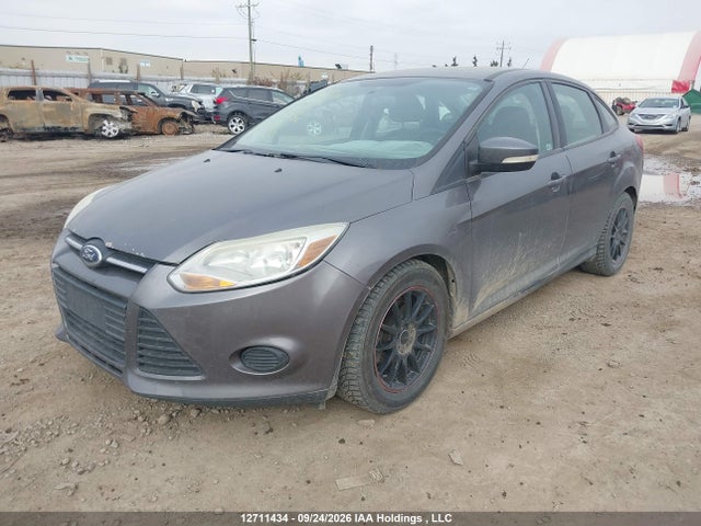 Ford FOCUS SE 2014 1FADP3F26EL249826 Image 2