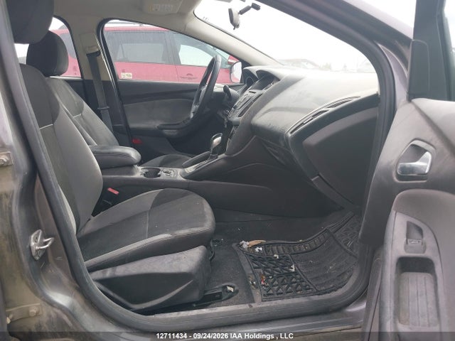 Ford FOCUS SE 2014 1FADP3F26EL249826 Image 5