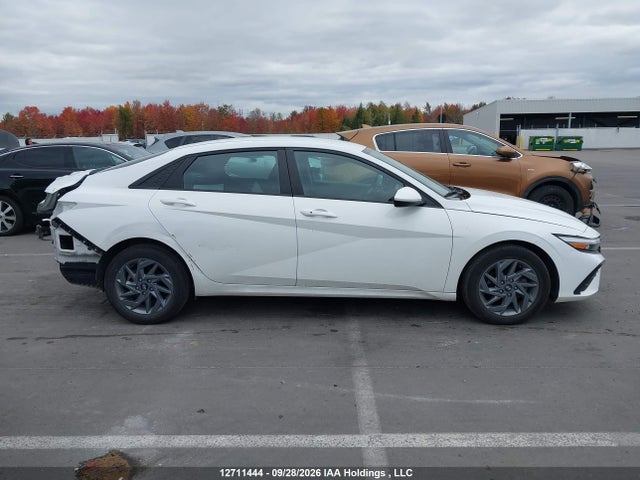 KMHLM4DG2SU883414 Hyundai Elantra
