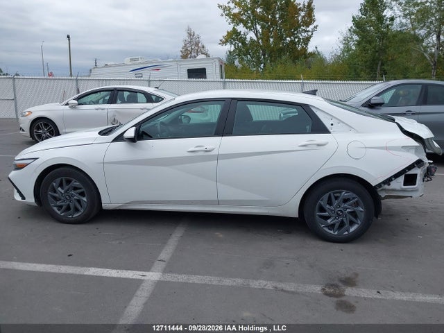 KMHLM4DG2SU883414 Hyundai Elantra