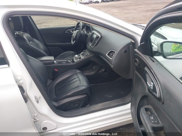 Продаж на аукціоні авто 2015 Chrysler 200, vin: 1C3CCCCG4FN713675, номер лоту: 12711458