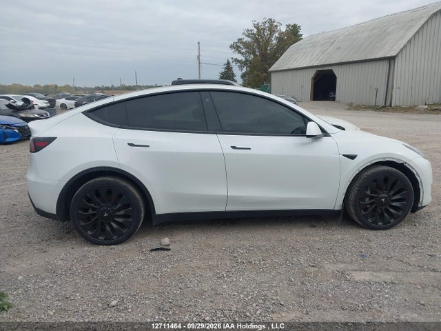 Tesla Model Y 2023 7SAYGAEE8PF590701 Image 13