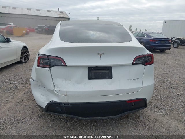 Tesla Model Y 2023 7SAYGAEE8PF590701 Image 16