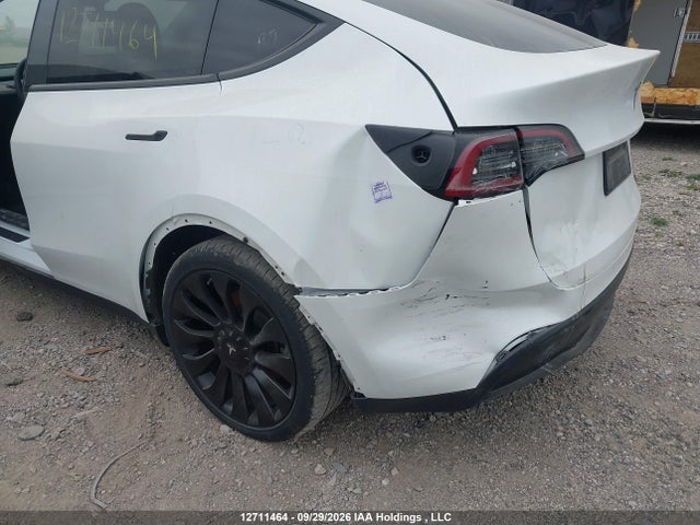 Tesla Model Y 2023 7SAYGAEE8PF590701 Image 6