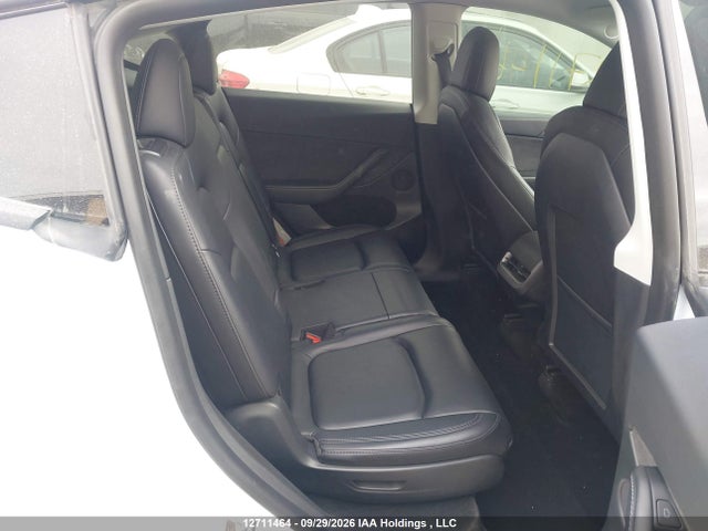 Tesla Model Y 2023 7SAYGAEE8PF590701 Image 8