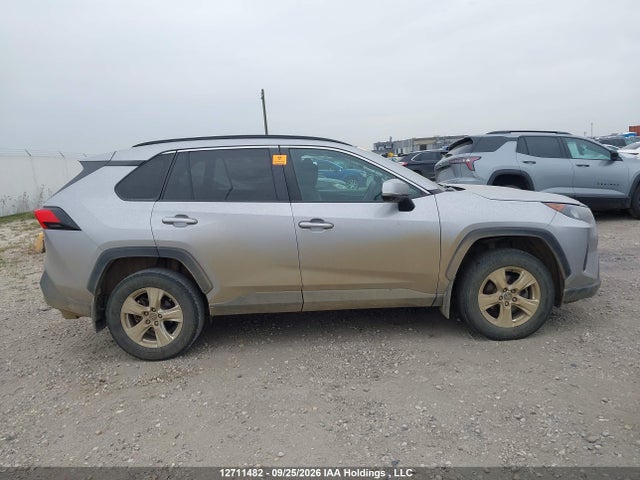 Toyota RAV4 LE 2019 2T3B1RFV6KC037406 Image 13