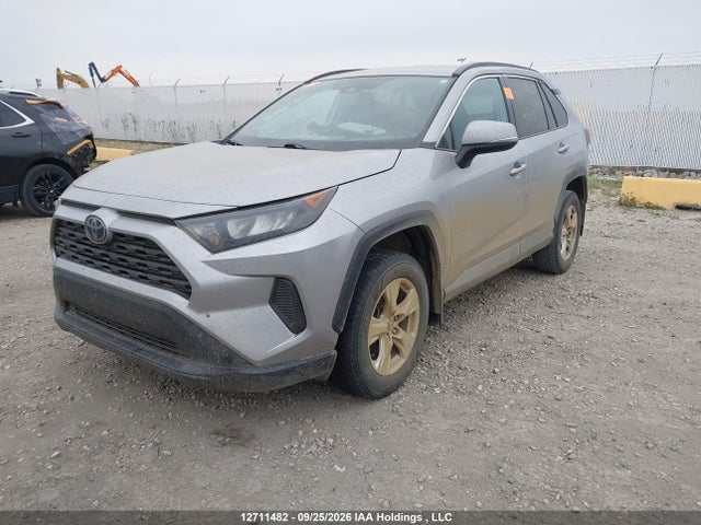 Toyota RAV4 LE 2019 2T3B1RFV6KC037406 Image 2