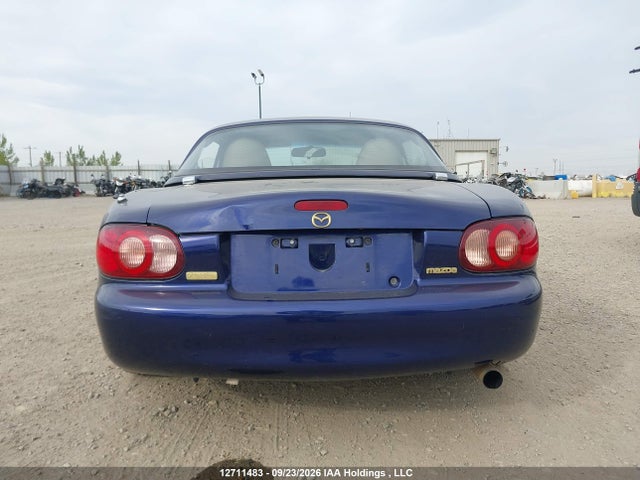 12711483 :رقم المزاد ، JM1NB353440405787 vin ، 2004 Mazda Mx-5 Miata Gs/gt/gx مزاد بيع