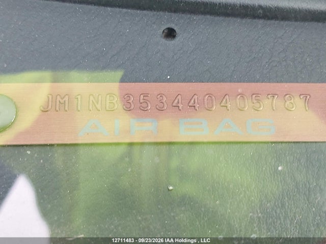 12711483 :رقم المزاد ، JM1NB353440405787 vin ، 2004 Mazda Mx-5 Miata Gs/gt/gx مزاد بيع