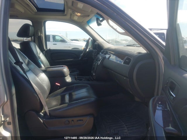 12711485 :رقم المزاد ، 1GKFK66858J210902 vin ، 2008 Gmc Yukon Xl Denali Denali مزاد بيع