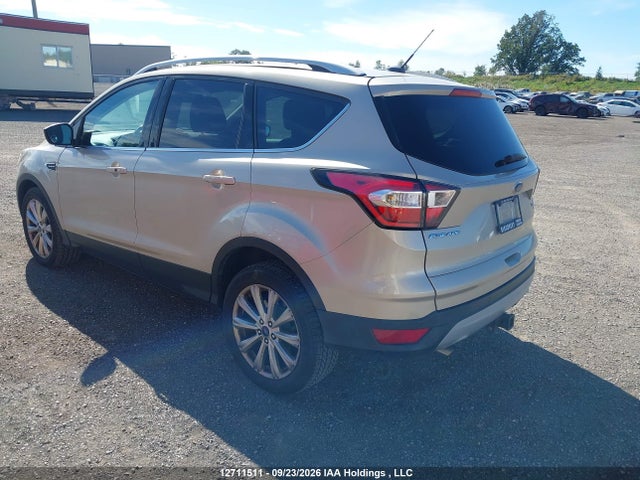Ford Escape 2017 1FMCU9J98HUB18655 Image 3
