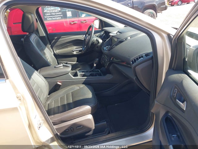 Ford Escape 2017 1FMCU9J98HUB18655 Image 5