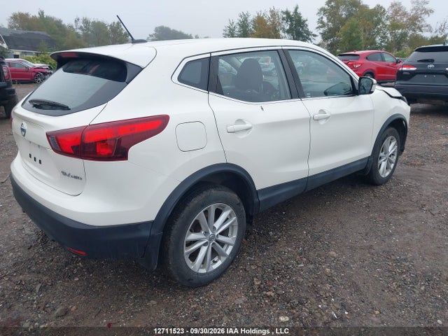 12711523 :رقم المزاد ، JN1BJ1CR2JW280821 vin ، 2018 Nissan Qashqai S/sl/sv مزاد بيع