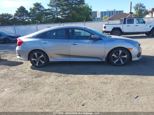 2HGFC1F95JH108383 Honda Civic Touring