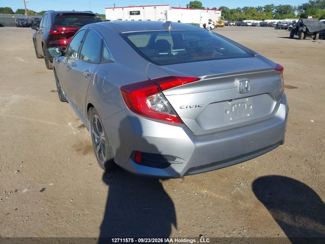 2HGFC1F95JH108383 Honda Civic Touring