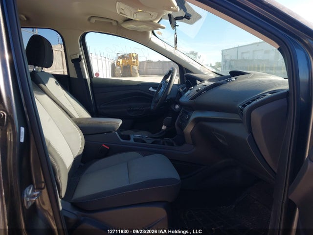 12711630 :رقم المزاد ، 1FMCU0GD1HUD79195 vin ، 2017 Ford Escape مزاد بيع