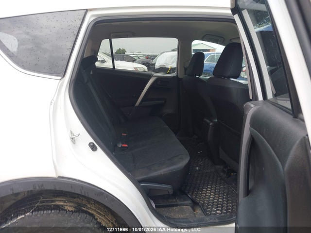 Toyota RAV4 LE 2016 2T3BFREVXGW417440 Image 8