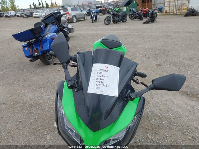 12711683 :رقم المزاد ، JKAEX8A10DDA11275 vin ، 2013 Kawasaki Ex300 A مزاد بيع