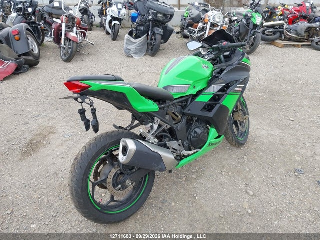 12711683 :رقم المزاد ، JKAEX8A10DDA11275 vin ، 2013 Kawasaki Ex300 A مزاد بيع