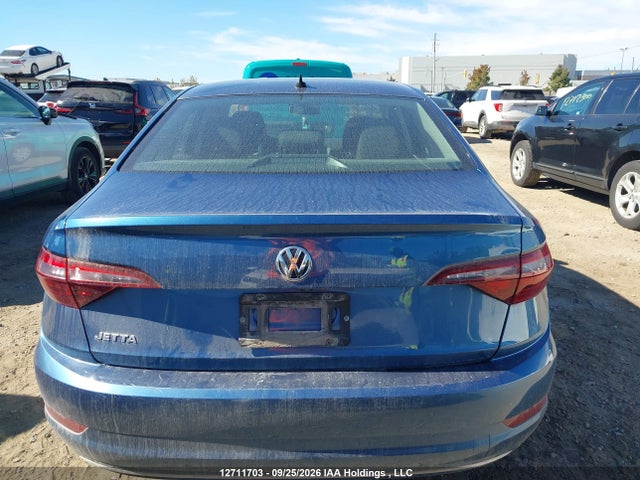 12711703 :رقم المزاد ، 3VWCB7BUXLM064965 vin ، 2020 Volkswagen Jetta Comfortline مزاد بيع
