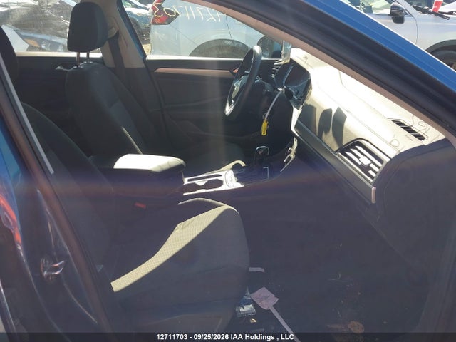 12711703 :رقم المزاد ، 3VWCB7BUXLM064965 vin ، 2020 Volkswagen Jetta Comfortline مزاد بيع