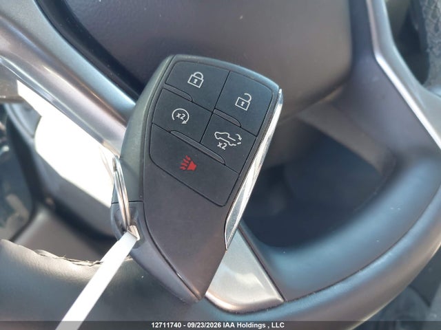 Продажа на аукционе авто 2026 Chevrolet Silverado K1500 Lt, vin: 2GCUKDED2T1137285, номер лота: 12711740