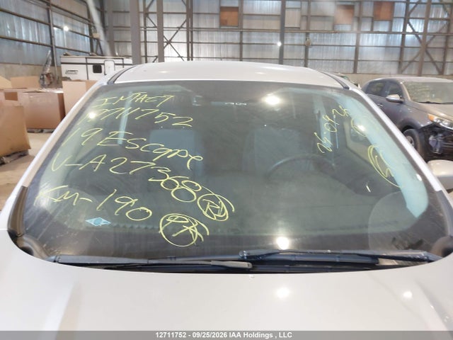 1FMCU9GD6KUA27368 Ford ESCAPE SE