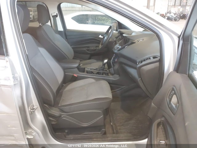1FMCU9GD6KUA27368 Ford ESCAPE SE