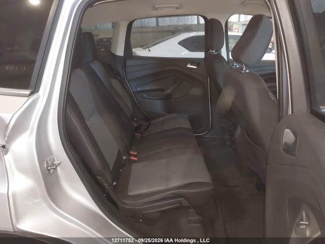1FMCU9GD6KUA27368 Ford ESCAPE SE