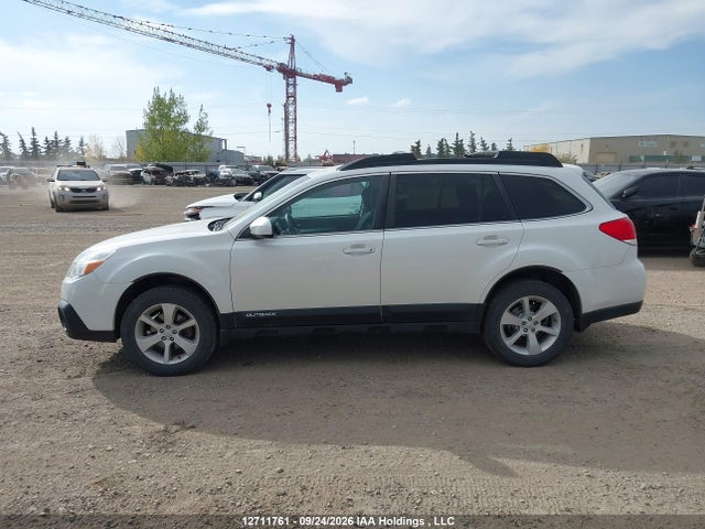 Subaru Outback 2.5i Premium 2014 4S4BRGBC8E3286180 Image 14