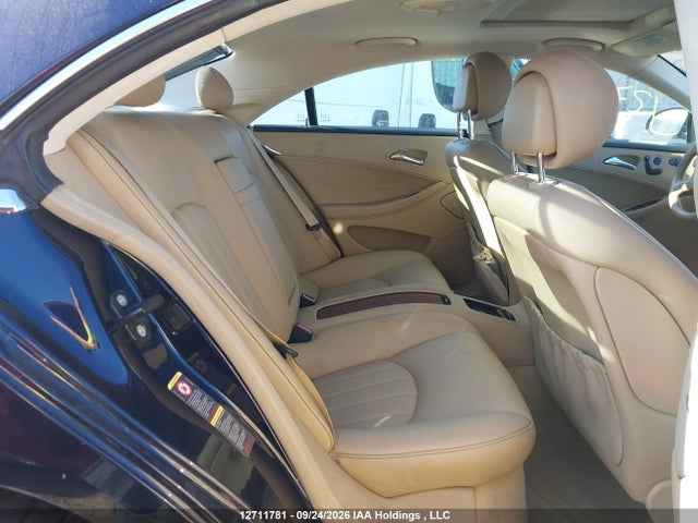 12711781 :رقم المزاد ، WDDDJ72X47A105684 vin ، 2007 Mercedes-benz Cls-class 5.5l مزاد بيع