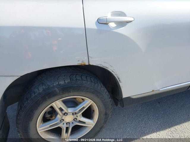Aukcja sprzedaży 2013 Toyota Highlander V6, vin: 5TDBK3EH5DS271223, numer aukcji: 12701840