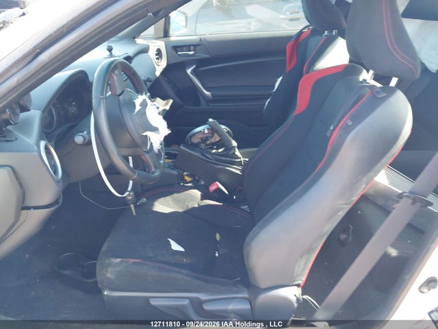 JF1ZNAA18F9701305 Toyota SCION FR-S