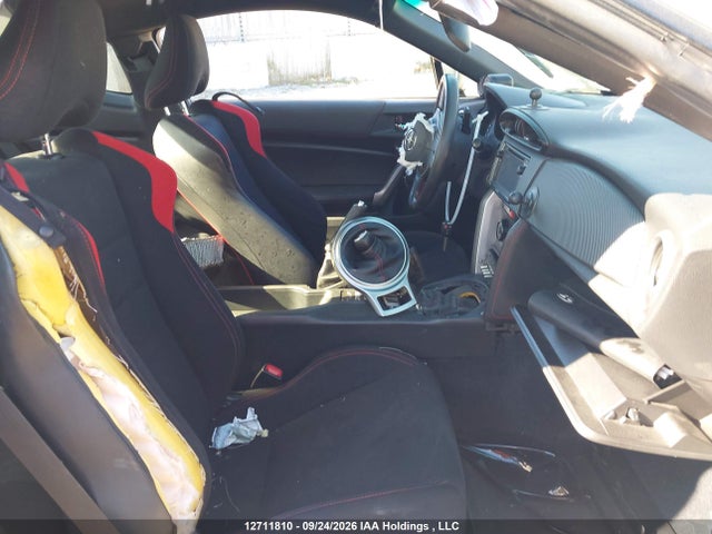 JF1ZNAA18F9701305 Toyota SCION FR-S