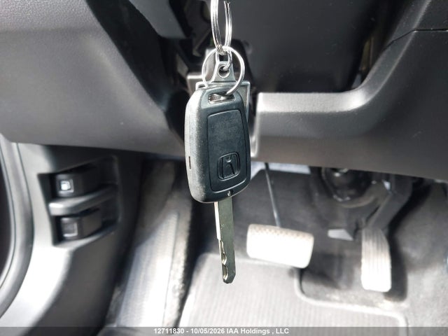 3CZRU6H32LM108290 Honda HR-V LX
