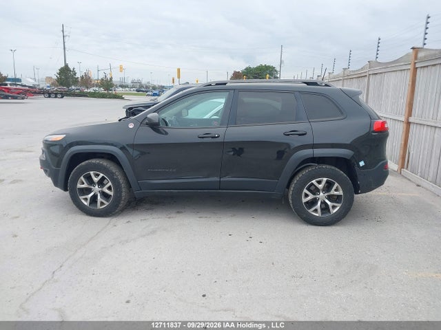 Jeep Cherokee Trailhawk 2016 1C4PJMBS1GW344509 Image 14