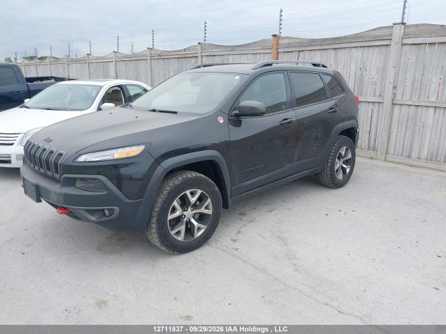 Jeep Cherokee Trailhawk 2016 1C4PJMBS1GW344509 Image 2