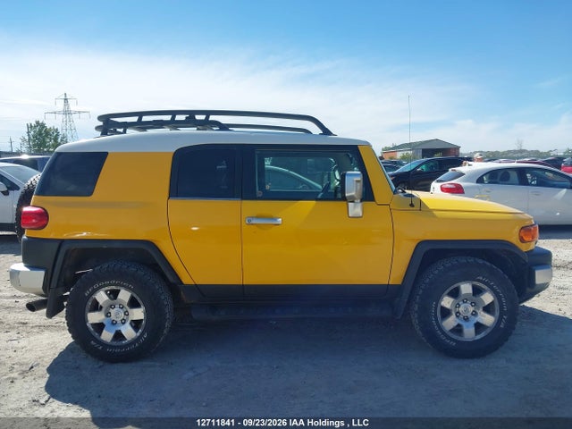 12711841 :رقم المزاد ، JTEBU11F670003562 vin ، 2007 Toyota Fj Cruiser مزاد بيع