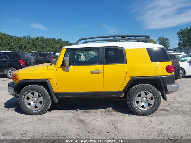 12711841 :رقم المزاد ، JTEBU11F670003562 vin ، 2007 Toyota Fj Cruiser مزاد بيع