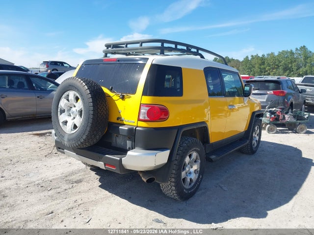 12711841 :رقم المزاد ، JTEBU11F670003562 vin ، 2007 Toyota Fj Cruiser مزاد بيع