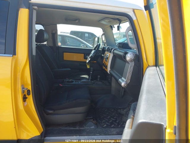 12711841 :رقم المزاد ، JTEBU11F670003562 vin ، 2007 Toyota Fj Cruiser مزاد بيع